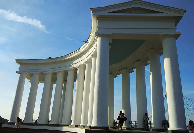 Колоннада у Воронцовского дворца